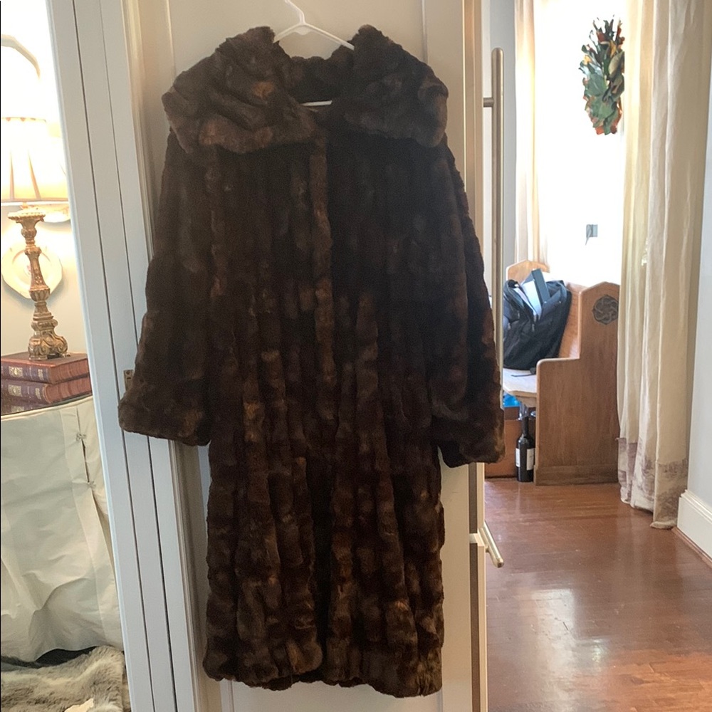 Donna Salyers’ Fabulous Furs Full-Length Oat Brown Ruched Faux Mink Coat XL